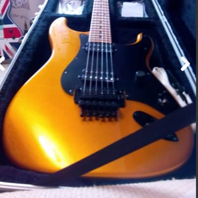 Charvel Usa SO-Cal Style 1 HH FR Pagan Gold w/ original Deluxe Gig Bag image 3