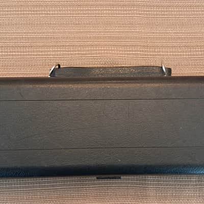 Armstrong 104 Student Model Closed-Hole Flute with C Foot, Offset G - Silver-Plated image 12