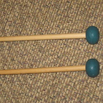 one pair new old stock A+ Mike Balter MB5B (5B) Medium Hard Keyboard Mallets - 1" diameter Oval Dark Green Rubber HEADS and Natural Birch HANDLES (for Marimba, Xylophone) mid to late 1990s (+ packaging) Unwound Series image 16