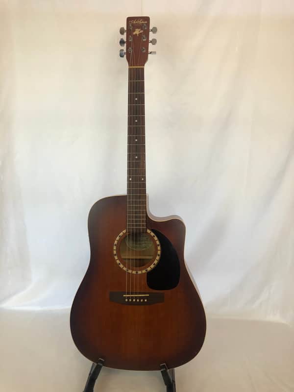 Art & Lutherie CW Cedar Antique Burst QI Cedar Antique Burst w Tonewood Amp image 1