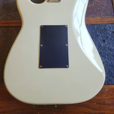 Fender Squier Series strat MIK  1992 - white Bild 4