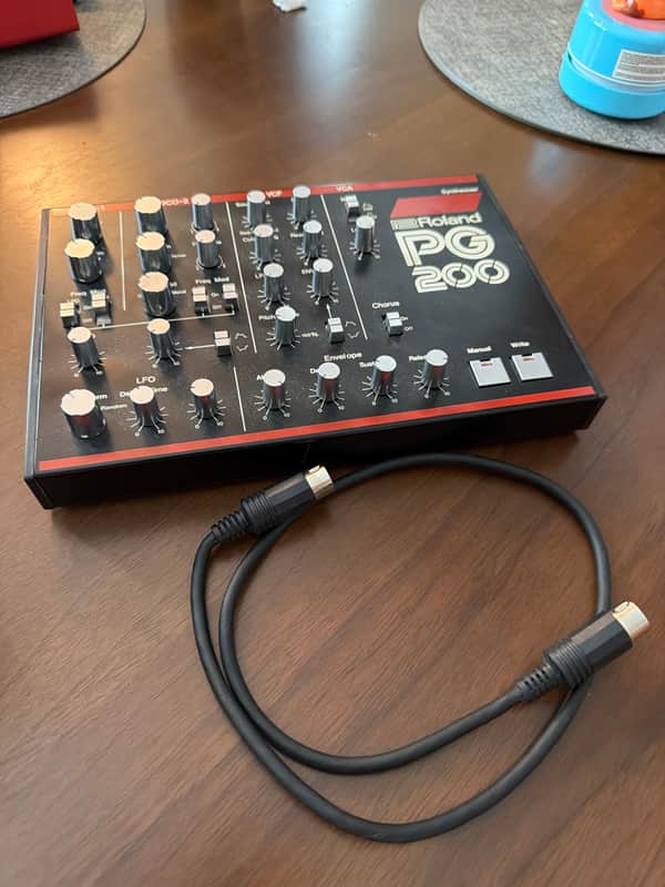 Roland PG-200シンセサイザー　プログラマー Roland PG-200 Synthesizer Programmer | Reverb