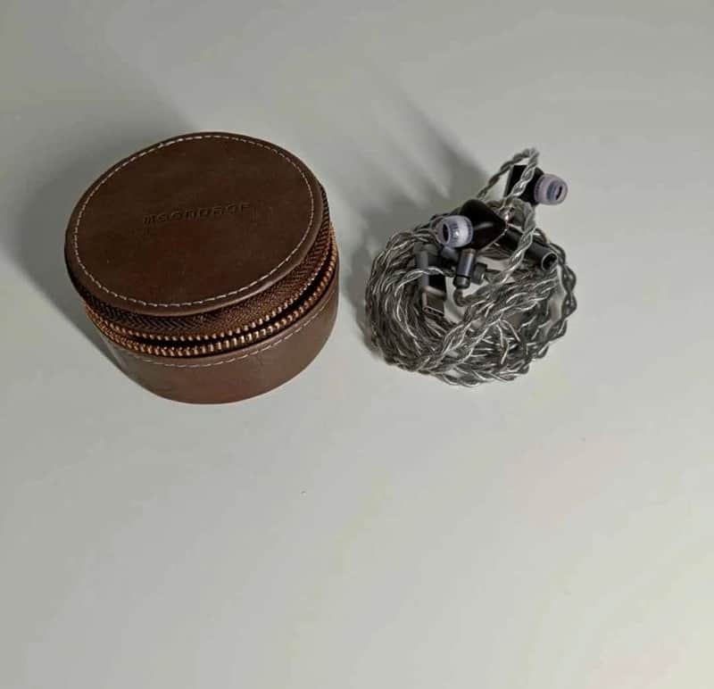 Moondrop May 2024 - Silver/gunmetal image 1