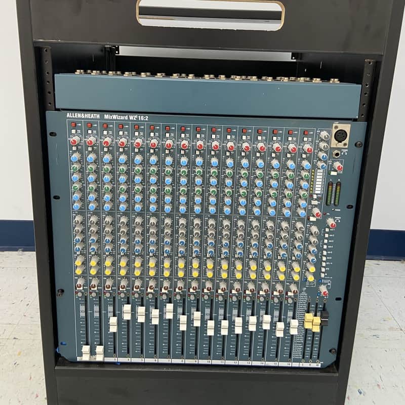 Allen & Heath MixWizard WZ3 16:2 16-Input Stereo Mixer 2004 - 2013 - Blue image 1