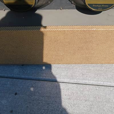 Carvin 4x10 guitar cabinet. VT 410 image 5