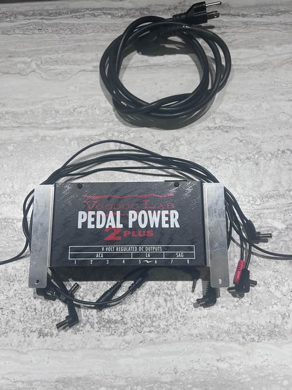 【美品】VOODOO LAB Pedal Power 2 Plus Voodoo Lab Pedal Power 2 Plus Isolated Power Supply : Amazon.ca