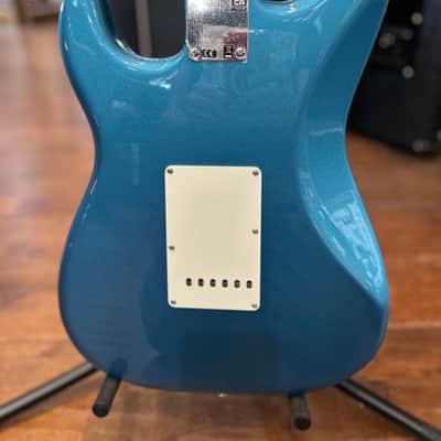 Fender Vintera II '60s Stratocaster with Rosewood Fretboard  Lake Placid Blue  # MX23053329  7 lbs. 13.1 oz image 9