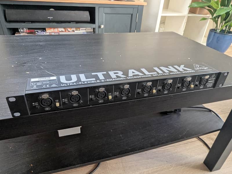 Behringer MS8000 Ultralink 8-Channel Microphone Splitter image 1