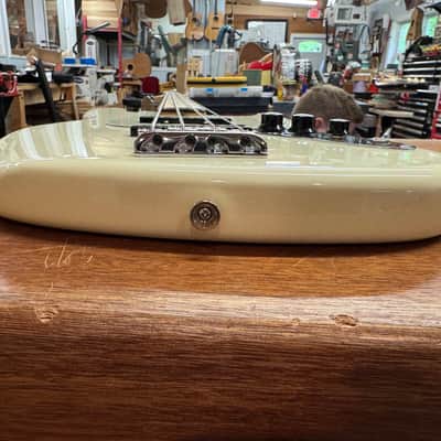 Fender American Professional Jazz Bass image 16