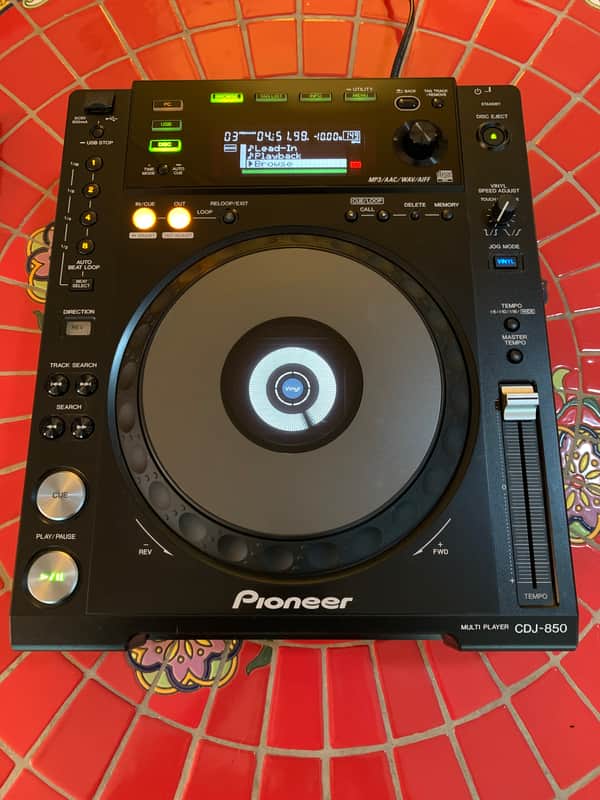 Pioneer CDJ-850 Mint - Used twice - Classic Deck! Black image 1