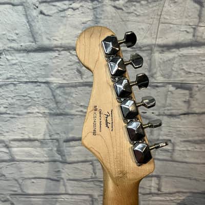 Squier Bullet Stratocaster Sunburst image 3
