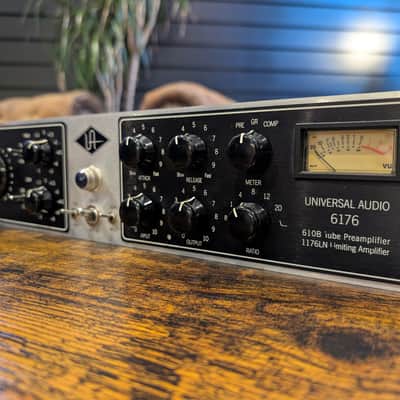 Universal Audio 6176 Channel Strip 2003 - Present - Silver image 3