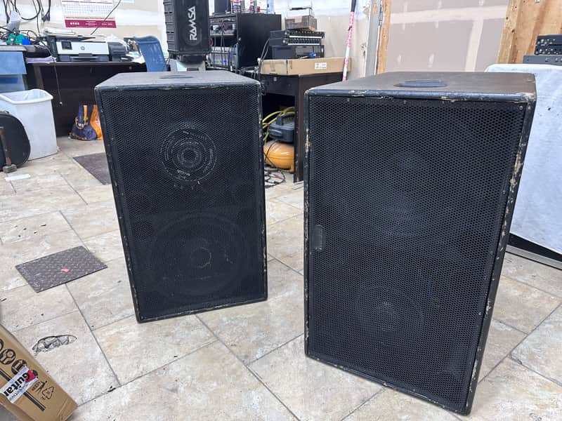 EAW FR250Z Dual 15" Subwoofers PAIR 1000 Watts w/Covers #3 - READ image 1