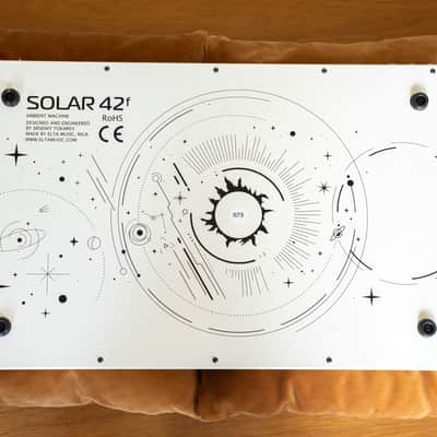 Elta Music Solar 42F (with case & all accessories) - White image 8