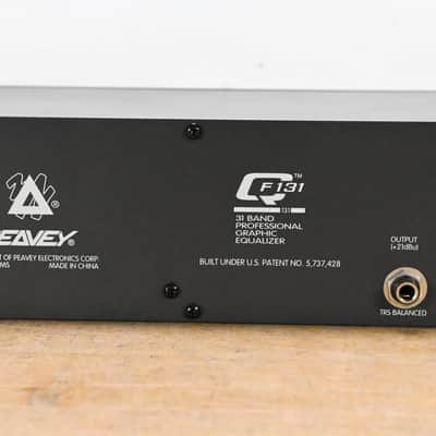 Peavey QF 131 31-Band Graphic Equalizer CG0145Y image 8