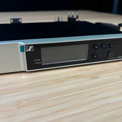 Sennheiser EW835-S Wireless Handheld Microphone System image 4