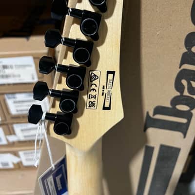Ibanez Paul Gilbert Signature Mikro PGMM21 Electric Guitar - Metallic Light Green image 6