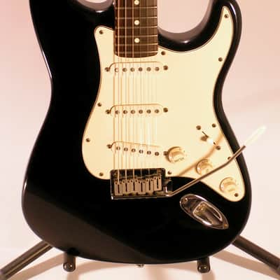 FENDER 50th anniversaire American Standard stratocaster de 1995 image 2