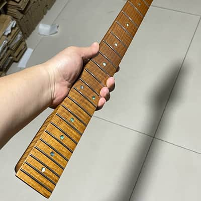 AAAA Round end stainless steel 22 frets roasted flame Maple guitar neck 25.5inch hole 10mm image 2