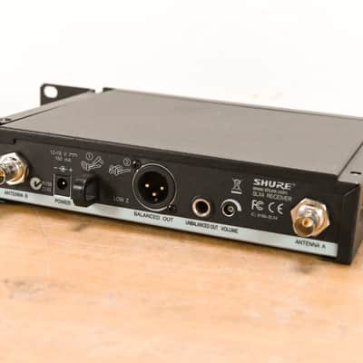Shure SLX4 Wireless Receiver - L4 Band: 638-662 MHz (NO POWER SUPPLY) CG0100W image 5