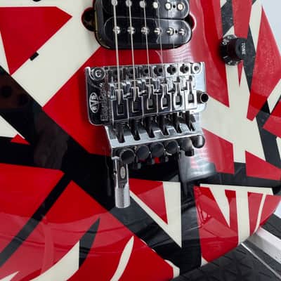 EVH Striped Series Frankie 2020 - Present - Red / White / Black Stripes Relic image 4