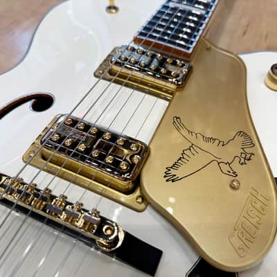 Gretsch G6136T-MGC Michael Guy Chislett Signature Falcon Hollow Body Guitar - Vintage White image 9