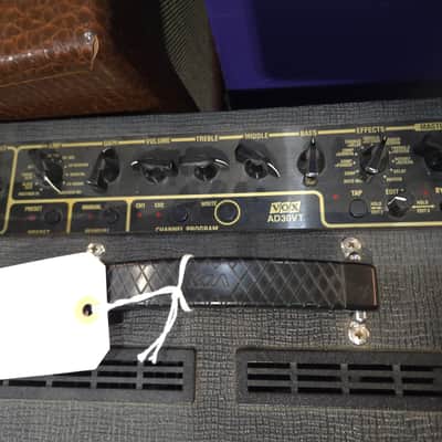 Vox Valvetronix AD30VT 30-Watt 1x10 Modeling Guitar Combo 2004 - 2008 - Local Pickup Only image 2