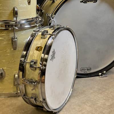 4pc Ludwig Downbeat Outfit Early 60s - White Marine Pearl image 5