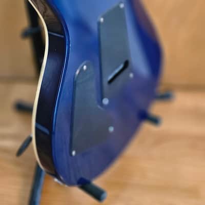 PRS SE Standard 24 Translucent Blue image 10