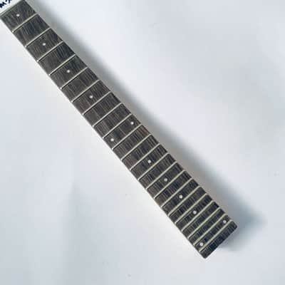Headless Guitar Maple Wood Neck and 24 Frets Rosewood Fingerboard image 7