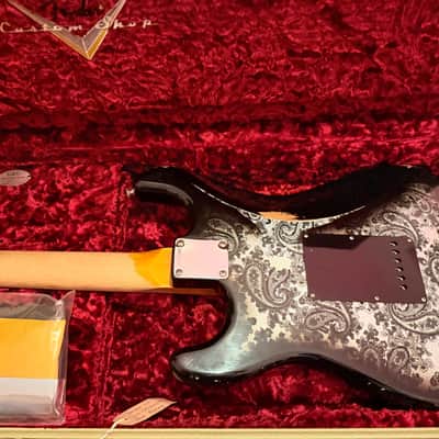 Fender Stratocaster relic 1963 - Black paisley image 12