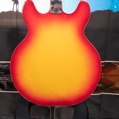 Ventura 1960's Electric Guitar (no case) image 8