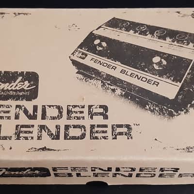 2000s - Boxed with Manual - Vintage Fender Blender Fuzz 2005 - 2010 - Silver image 12