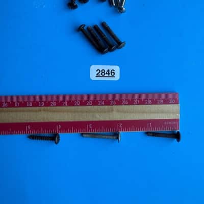 Fender G-DEC Junior Guitar Amplifier Replacement Part: Random Cabinet Screws image 5