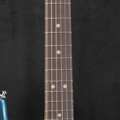 Fender Vintera III Late '60s Stratocaster Ocean Turquoise Rosewood Fingerboard image 4