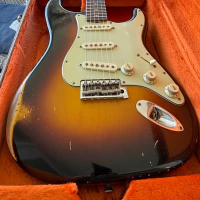 Fender Stratocaster 2016 - Sunburst image 4