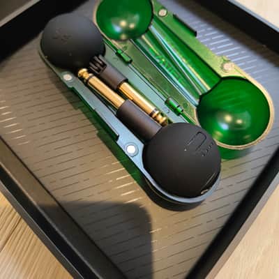 Swiff Audio WT09a 2.4GHz Digital Guitar Wireless System - Mint / Open Box image 2