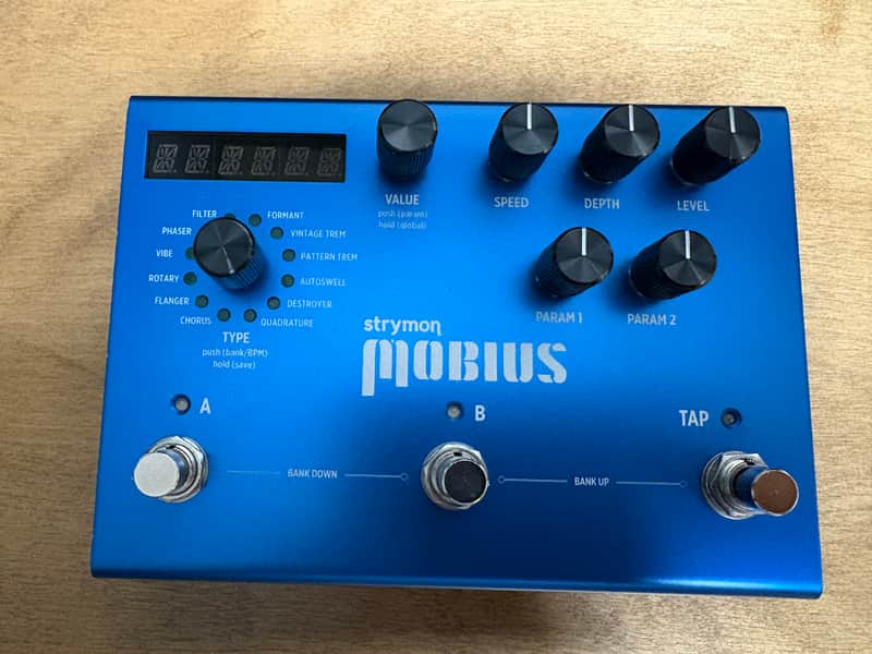 Strymon Mobius