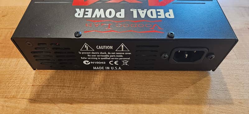 Voodoo Lab Pedal Power 4X4