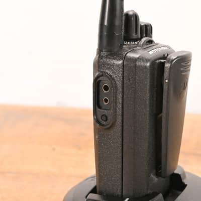 Motorola CP185 Portable Two-Way Radio with PMLN5228A Charger CG01WGD image 6