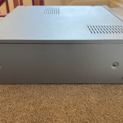 Akai s3000i (s3000 with internal SCSI expansion) image 4
