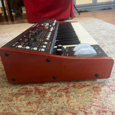 Behringer DeepMind 6 37-Key 6-Voice Polyphonic Analog Synth 2017 - Present - Black image 8