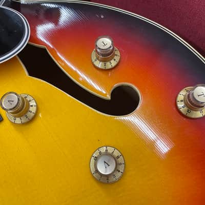 Univox Pro ES-175 Copy - Sunburst w/ Case image 6