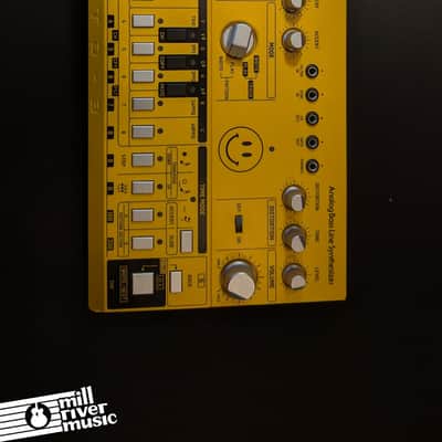 Behringer TD-3 Analog Bass Synth  *Excellent Condition* image 2