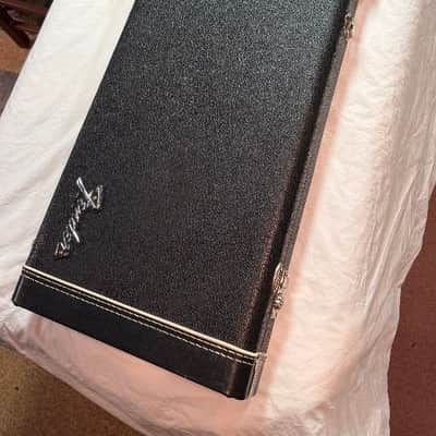 VINTAGE 1976 FENDER MUSTANG BASS CASE image 2