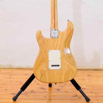 Fender American Stratocaster - Natural Ash 2001 image 6