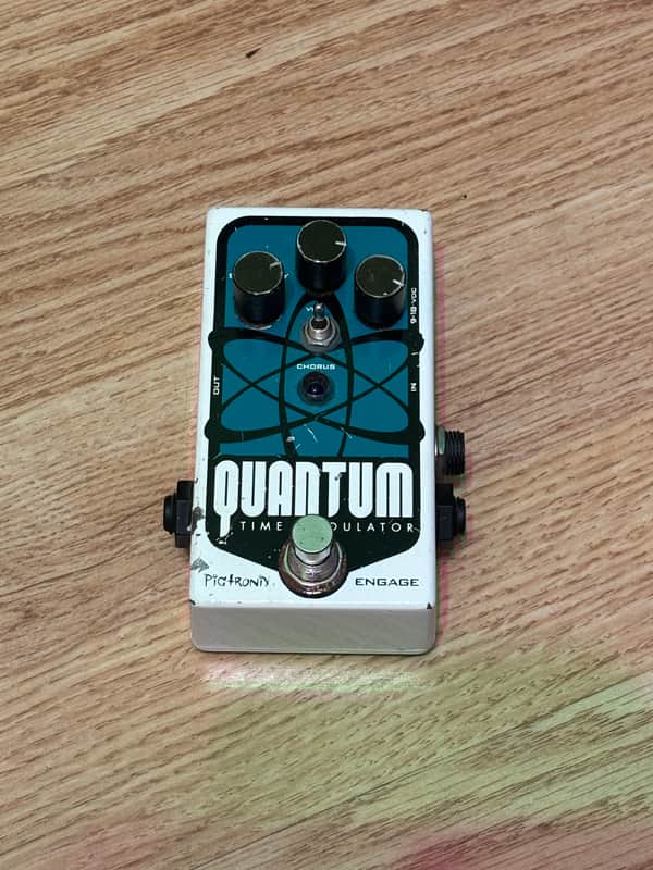 Pigtronix Quantum Time Modulator 2013 - White image 1