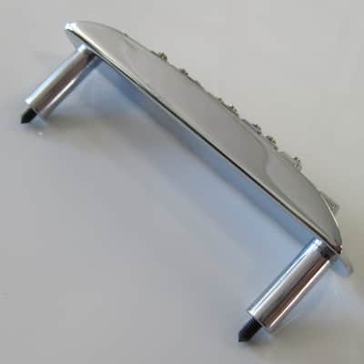 Fender Mustang Bridge with Height Adjustable Saddles 0081239049 image 4