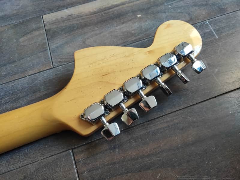 1970's Fresher Straighter FS-331 Stratocaster Sunburst (Made in