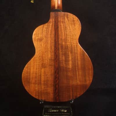 Handcrafted 5 String Baritone Ukulele, Curly Hawaiian Koa, Maple Leaf Inlay, Soft-bag, Bruce Wei UKB19-2009 image 6